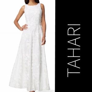 TAHARI dress